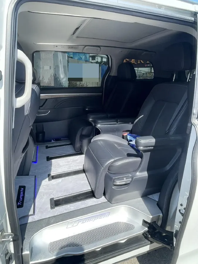 2021 GAC Trumpchi M8 2.0T 252HP L4 8AT,autocango,china used car exporter,china ev exporter,chinese used car exporter,chinese used ev exporter