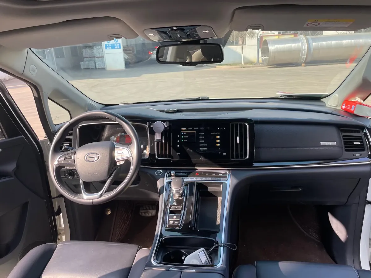 2021 GAC Trumpchi M8 2.0T 252HP L4 8AT,autocango,china used car exporter,china ev exporter,chinese used car exporter,chinese used ev exporter