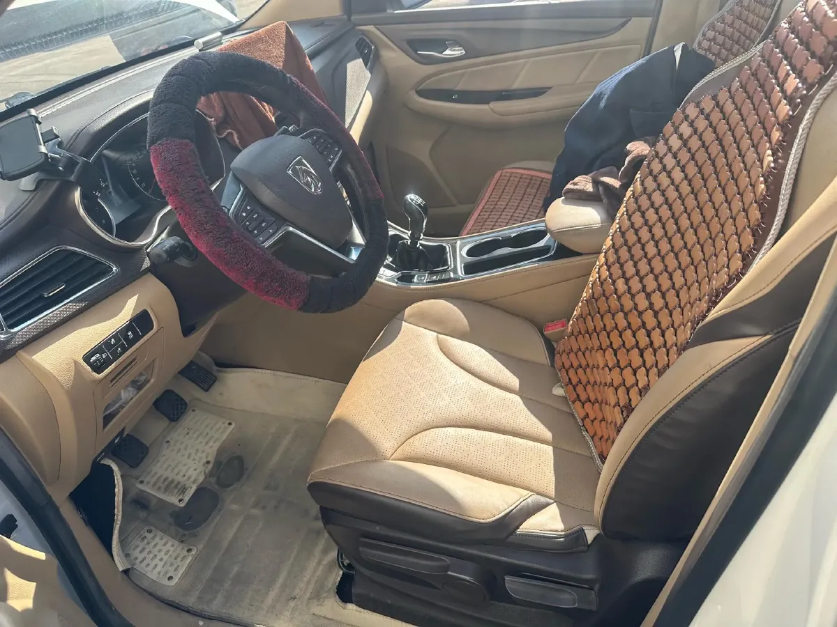 2017 BaoJun 730 1.5T 150HP L4 6MT,autocango,china used car exporter,china ev exporter,chinese used car exporter,chinese used ev exporter