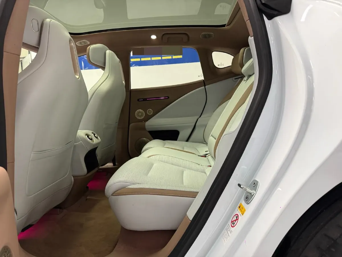 2024 Avatr 07 BEV 82.16KWH,autocango,china used car exporter,china ev exporter,chinese used car exporter,chinese used ev exporter