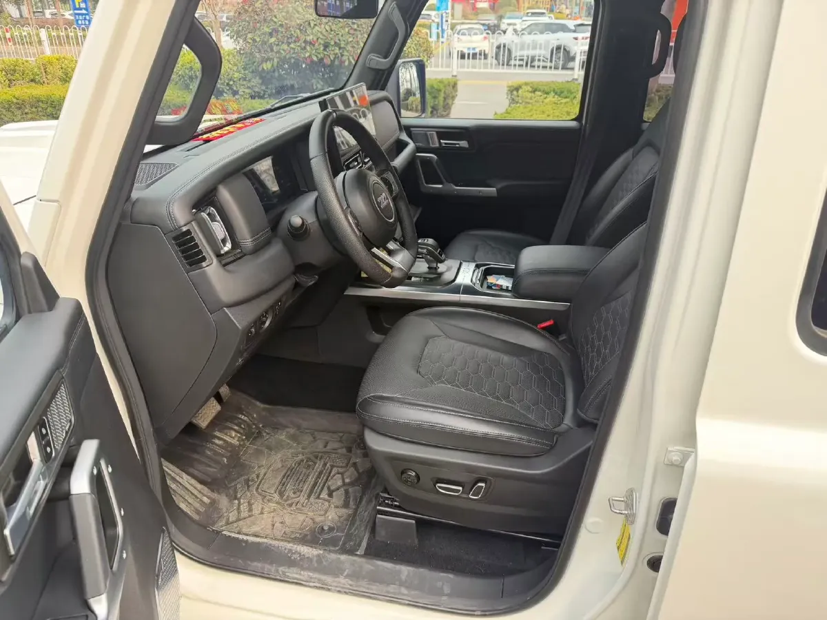 2024 212 212 T01 2.0T 252HP L4 8AT,autocango,china used car exporter,china ev exporter,chinese used car exporter,chinese used ev exporter