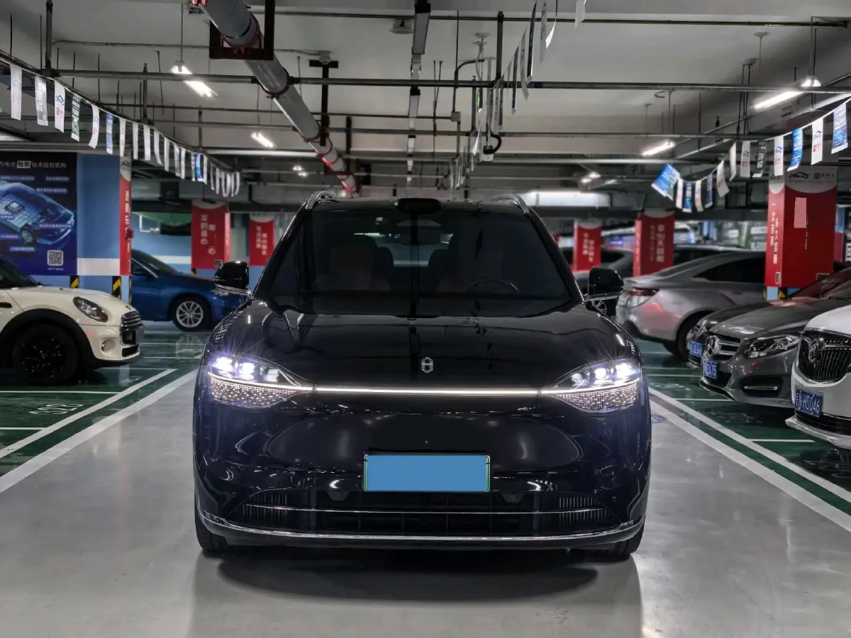 2024 AITO AITO M9 1.5T 152HP L4 REEV 42KWH,autocango,china used car exporter,china ev exporter,chinese used car exporter,chinese used ev exporter