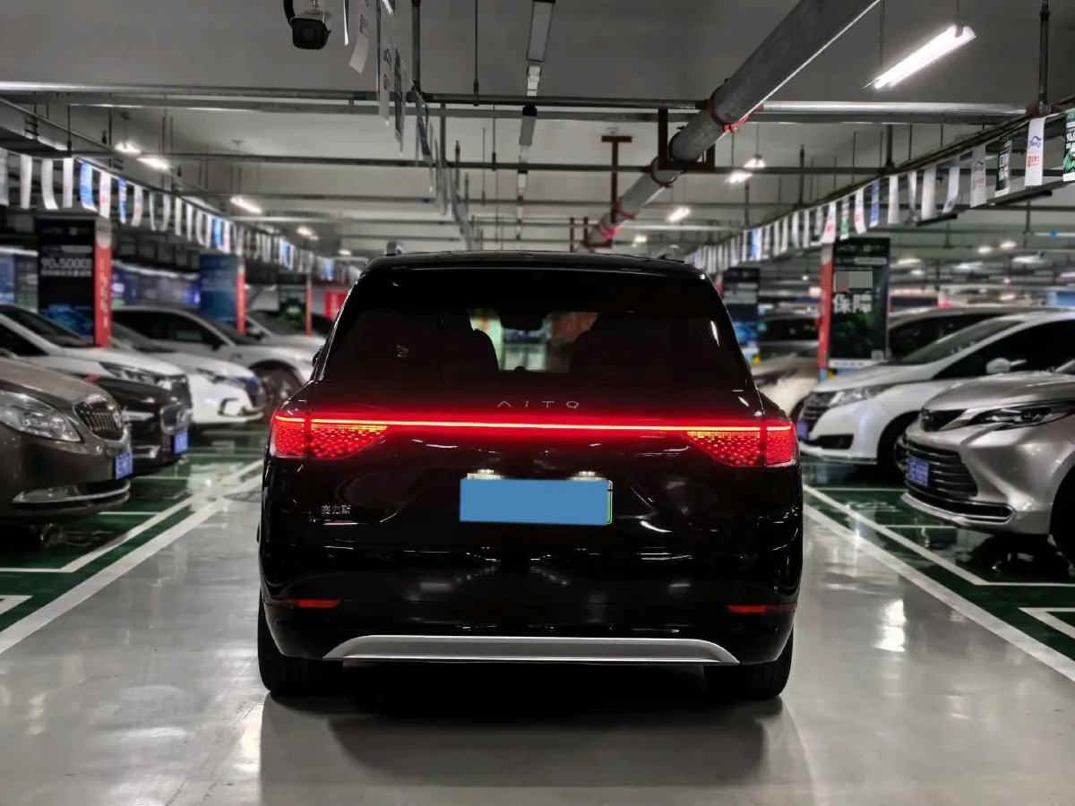 2024 AITO AITO M9 1.5T 152HP L4 REEV 42KWH,autocango,china used car exporter,china ev exporter,chinese used car exporter,chinese used ev exporter