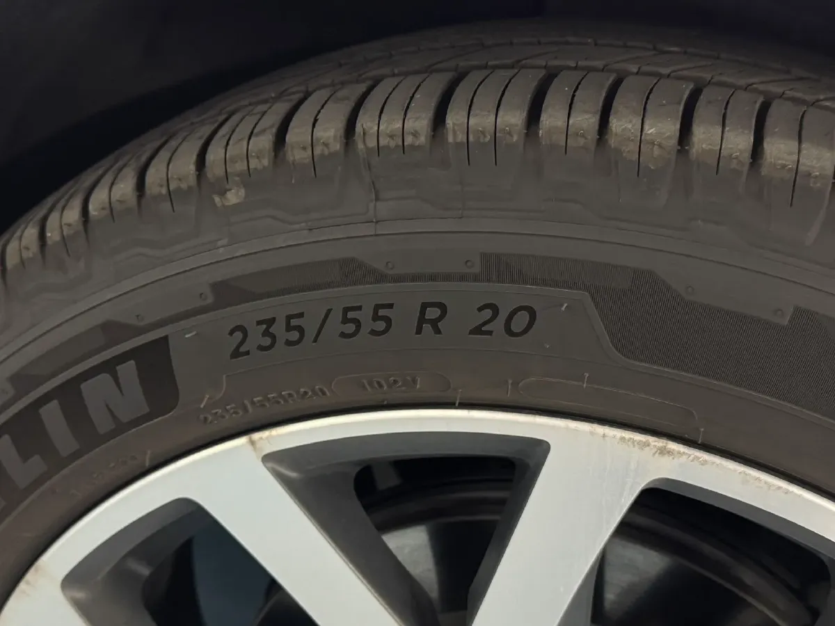 2022 Cadillac XT5 2.0T 237HP L4 9AT,autocango,china used car exporter,china ev exporter,chinese used car exporter,chinese used ev exporter