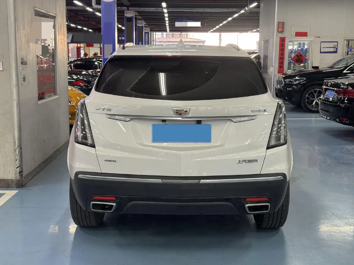 2022 Cadillac XT5 2.0T 237HP L4 9AT,autocango,china used car exporter,china ev exporter,chinese used car exporter,chinese used ev exporter