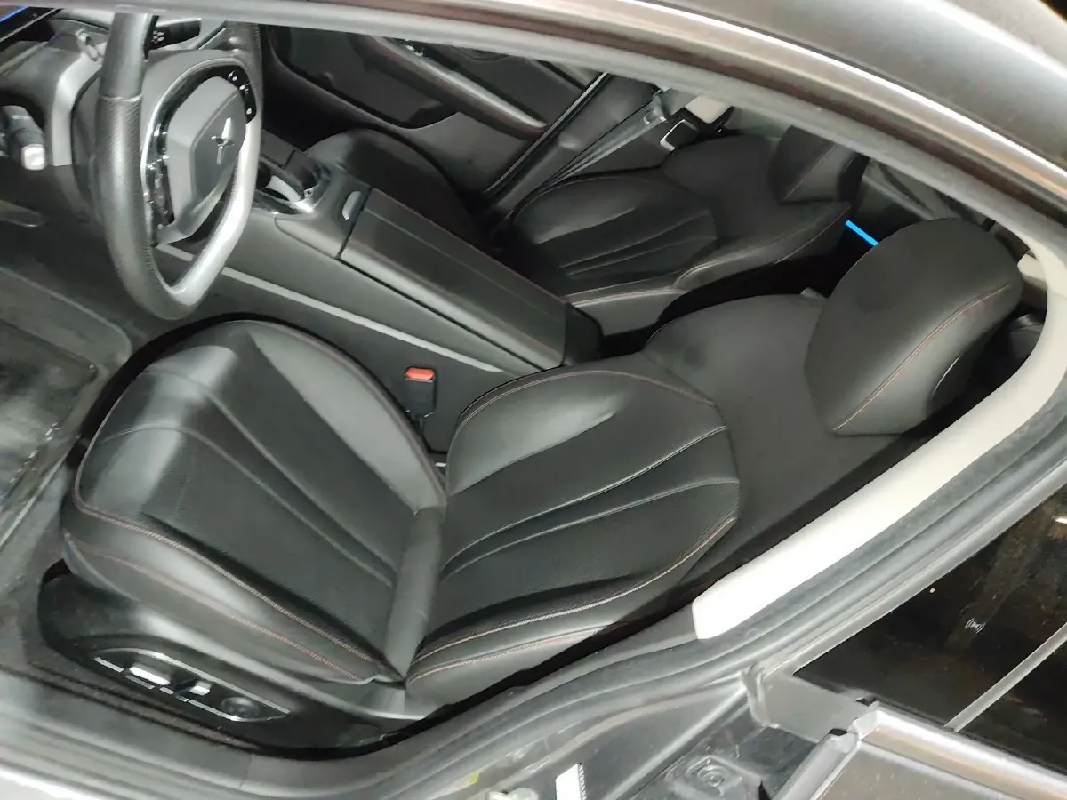 2022 Xpeng P7 BEV 60.2KWH,autocango,china used car exporter,china ev exporter,chinese used car exporter,chinese used ev exporter