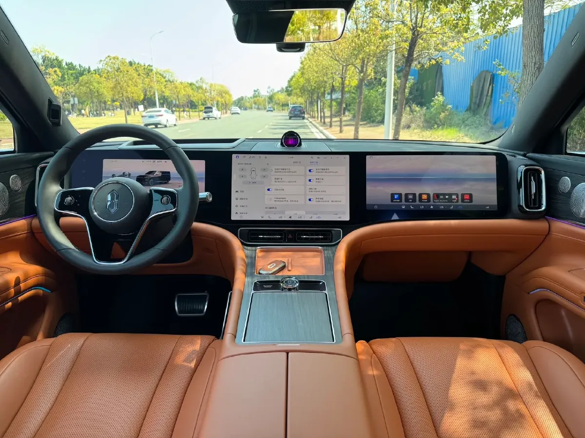 2024 AITO AITO M9 1.5T 152HP L4 REEV 42KWH,autocango,china used car exporter,china ev exporter,chinese used car exporter,chinese used ev exporter