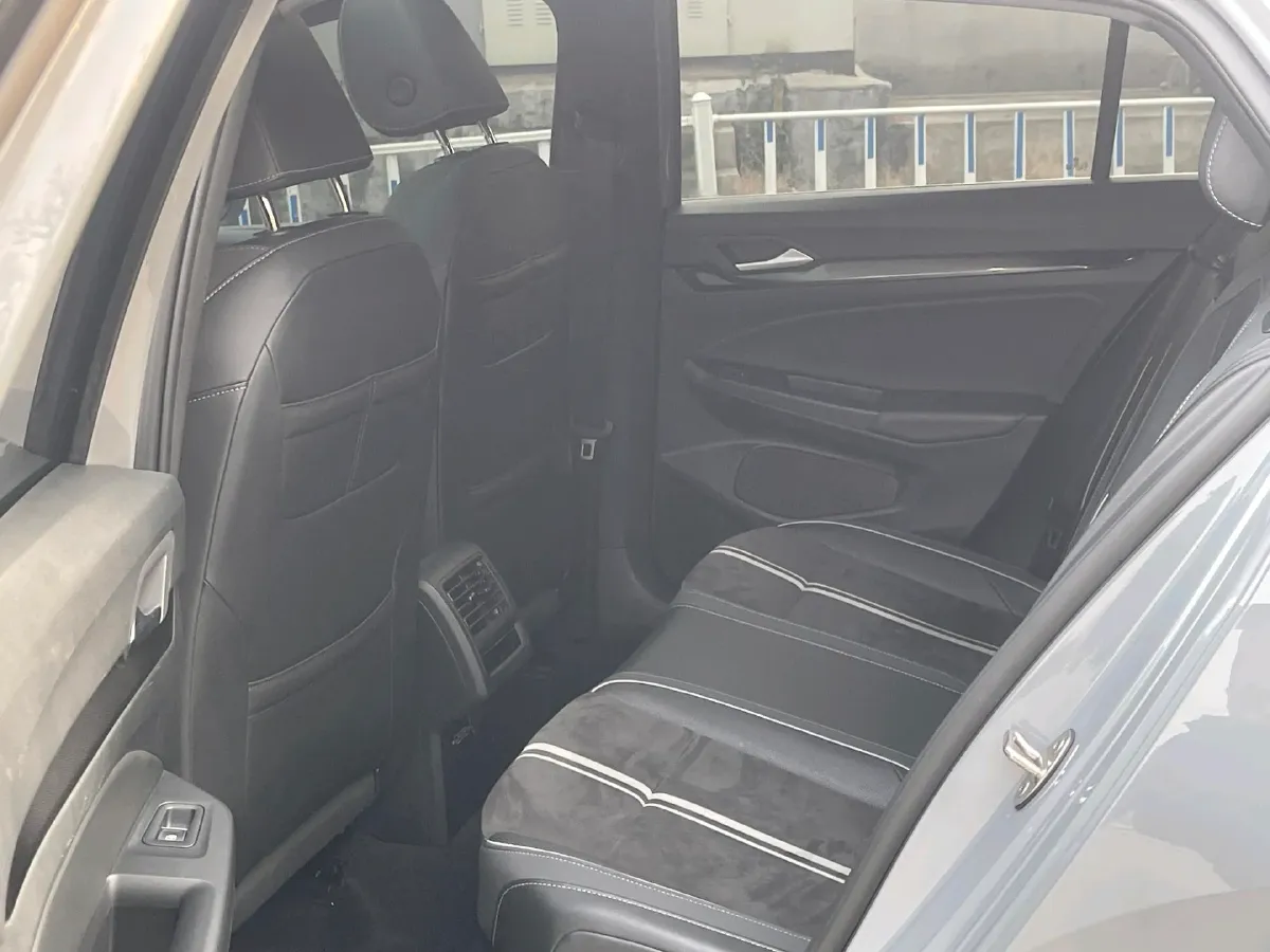 2021 Volkswagen Golf 1.4T 150HP L4 7DCT,autocango,china used car exporter,china ev exporter,chinese used car exporter,chinese used ev exporter