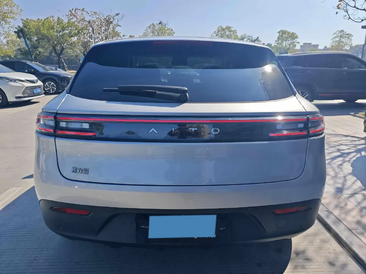 2022 JMC YuHu 7 2.0T 141HP L4 8AT,autocango,china used car exporter,china ev exporter,chinese used car exporter,chinese used ev exporter