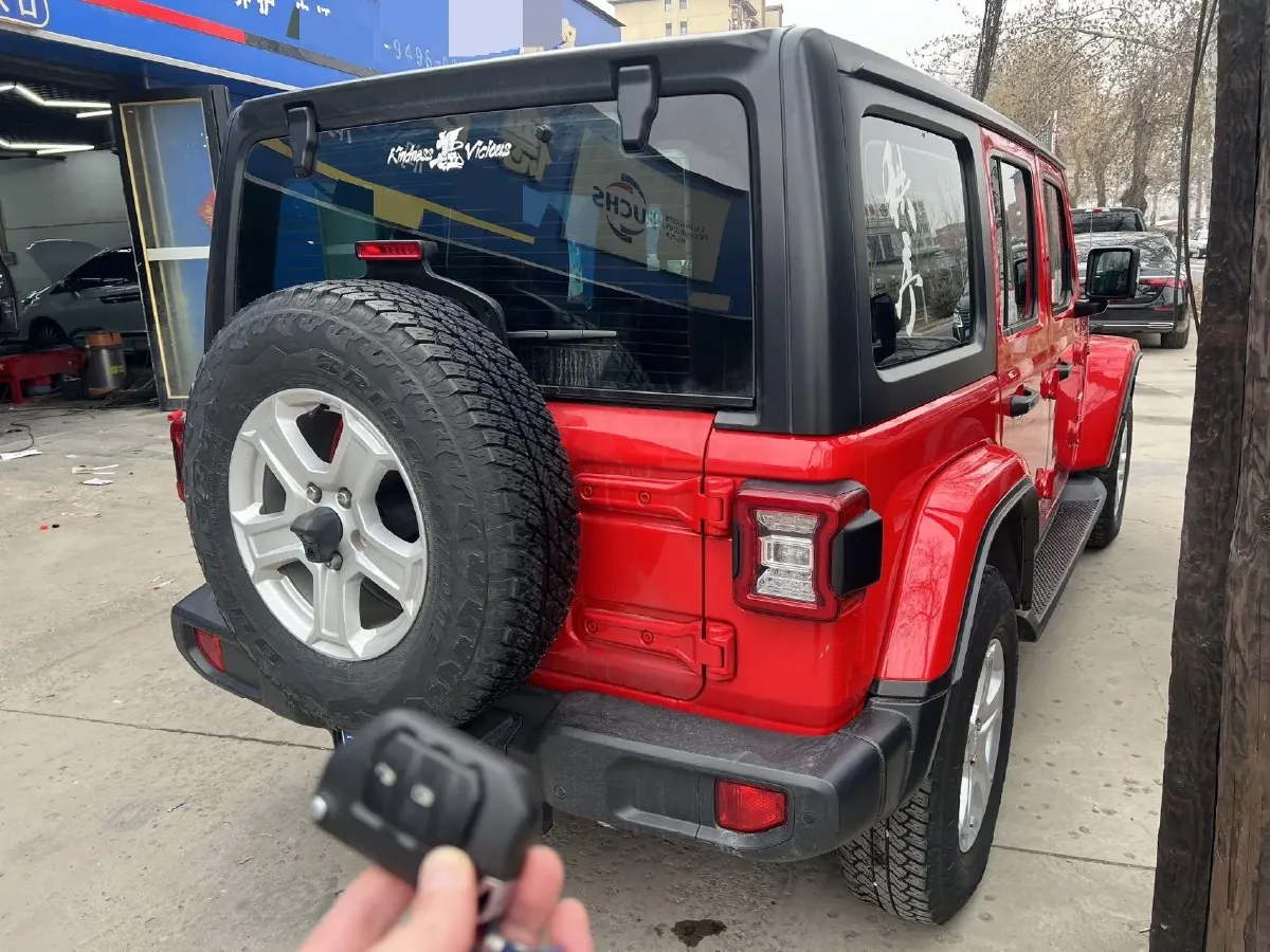 2019 Jeep Wrangler 2.0T 266HP L4 8AT,autocango,china used car exporter,china ev exporter,chinese used car exporter,chinese used ev exporter