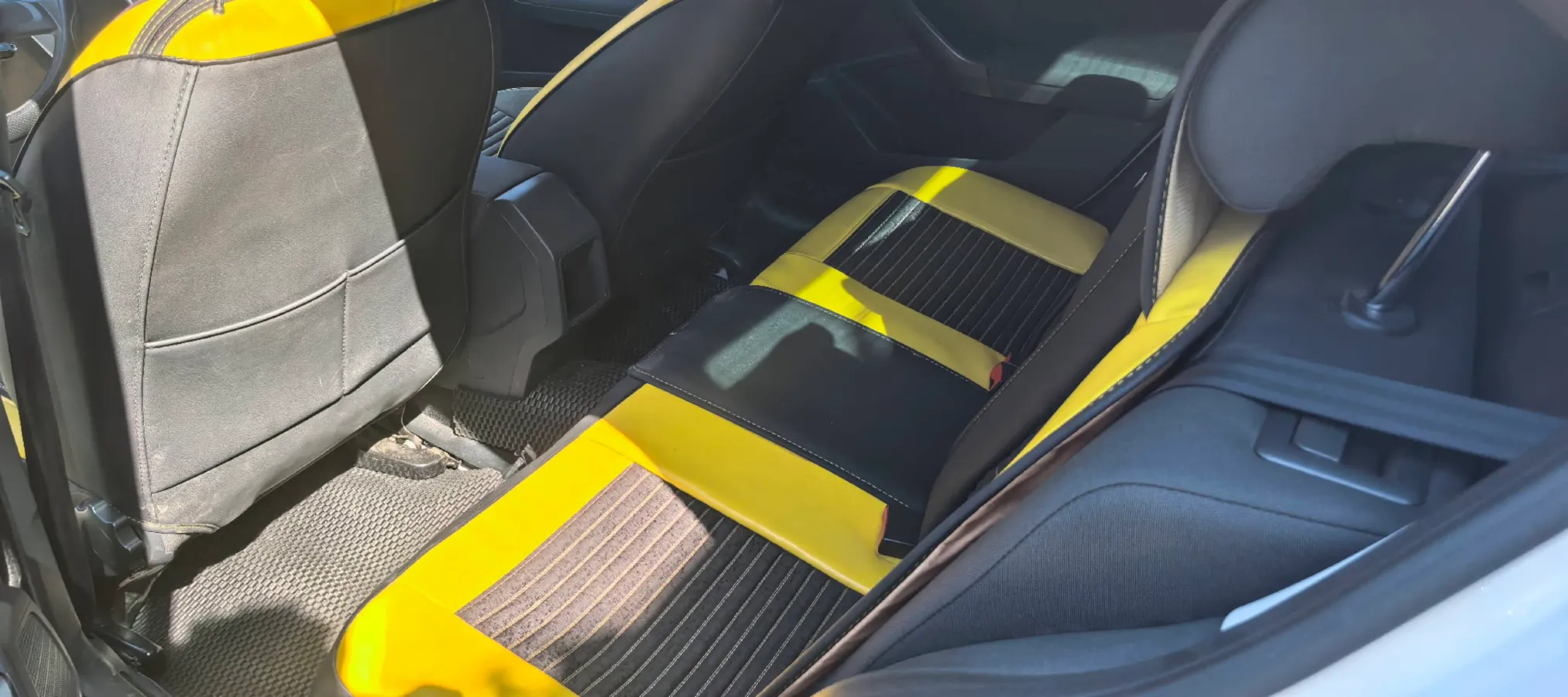 2018 Landwind XiaoYao 1.5T 163HP L4 CVT,autocango,china used car exporter,china ev exporter,chinese used car exporter,chinese used ev exporter