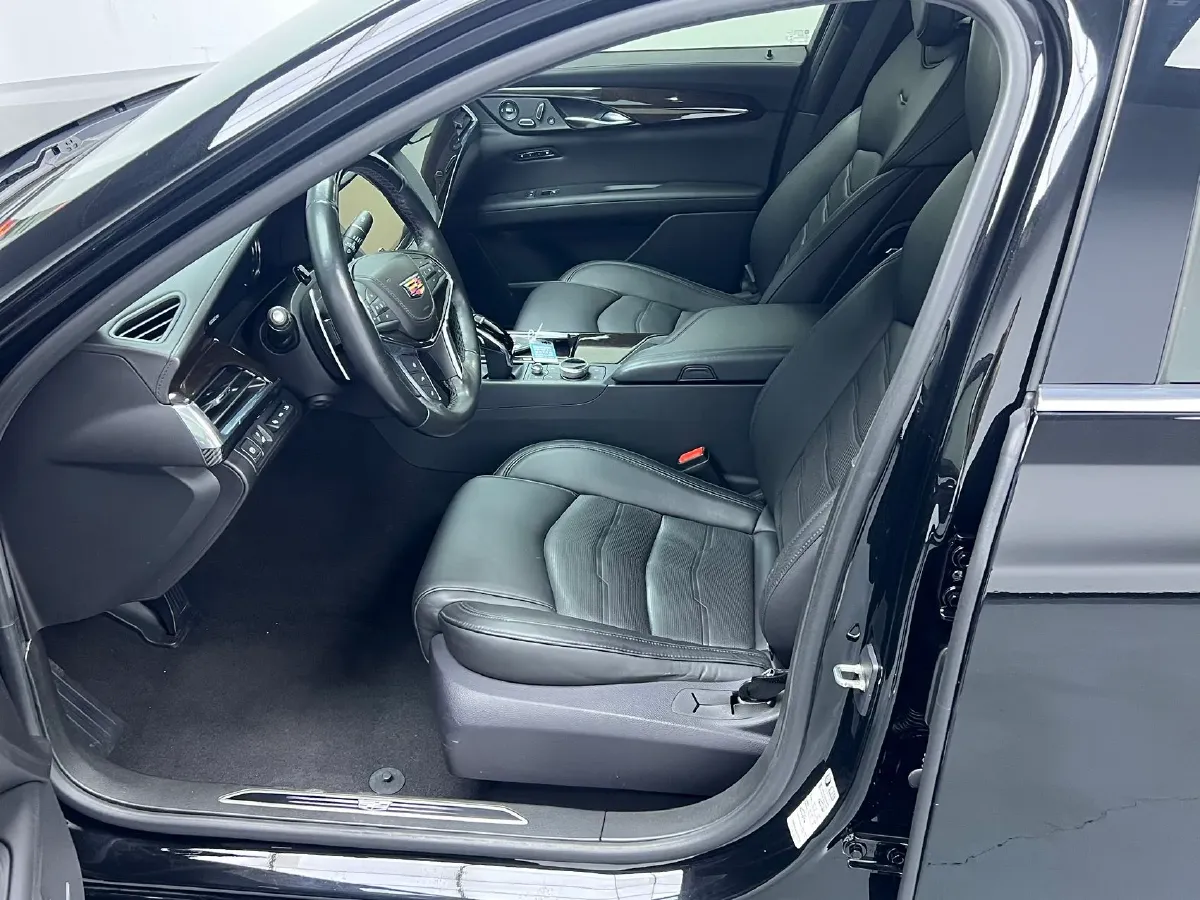 2020 Cadillac CT6 2.0T 241HP L4 10AT,autocango,china used car exporter,china ev exporter,chinese used car exporter,chinese used ev exporter