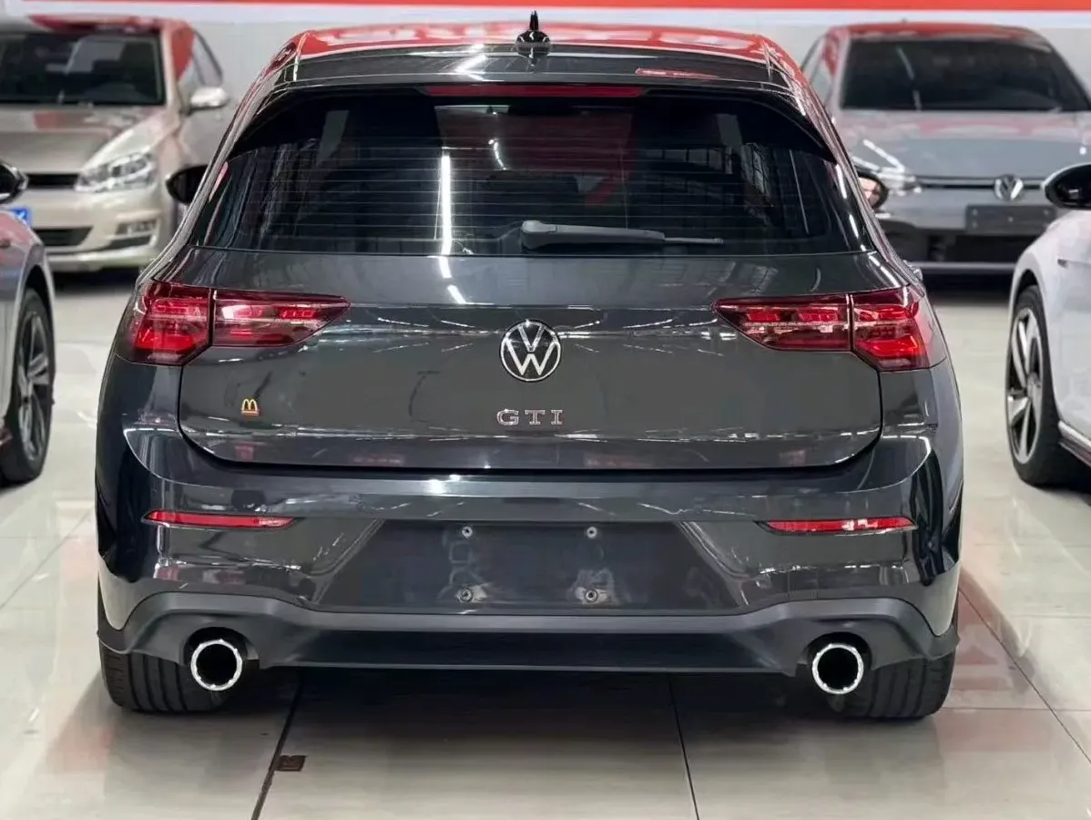 2021 Volkswagen GolfGTI 2.0T 220HP L4 7DCT,autocango,china used car exporter,china ev exporter,chinese used car exporter,chinese used ev exporter