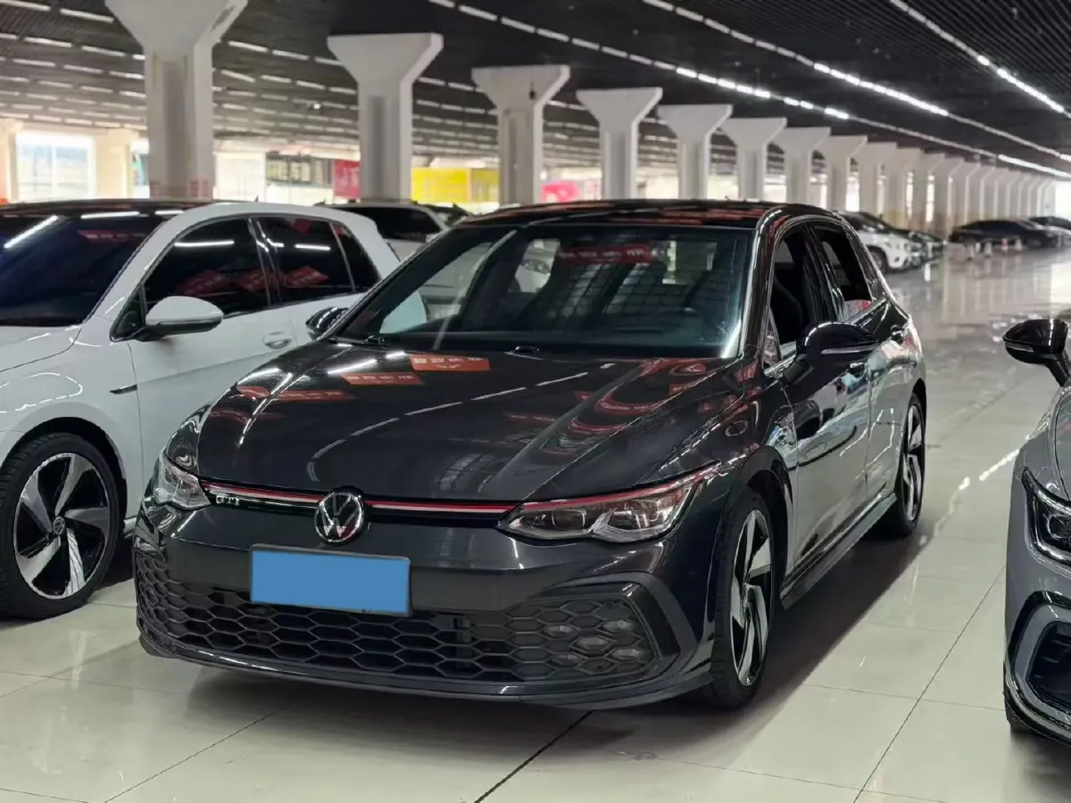 2021 Volkswagen GolfGTI 2.0T 220HP L4 7DCT,autocango,china used car exporter,china ev exporter,chinese used car exporter,chinese used ev exporter