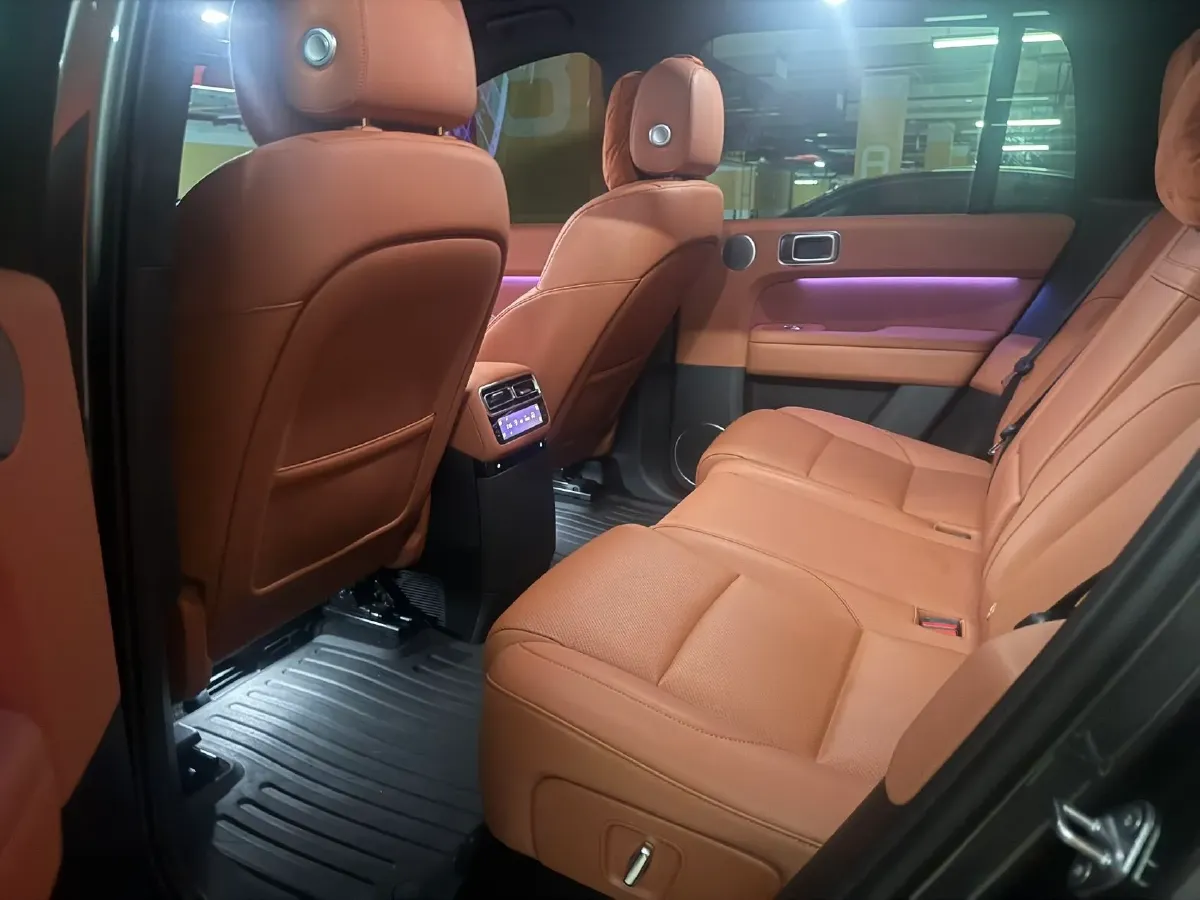 2024 Li L6 Range Extended 154HP L4 REEV 36.8KWH,autocango,china used car exporter,china ev exporter,chinese used car exporter,chinese used ev exporter