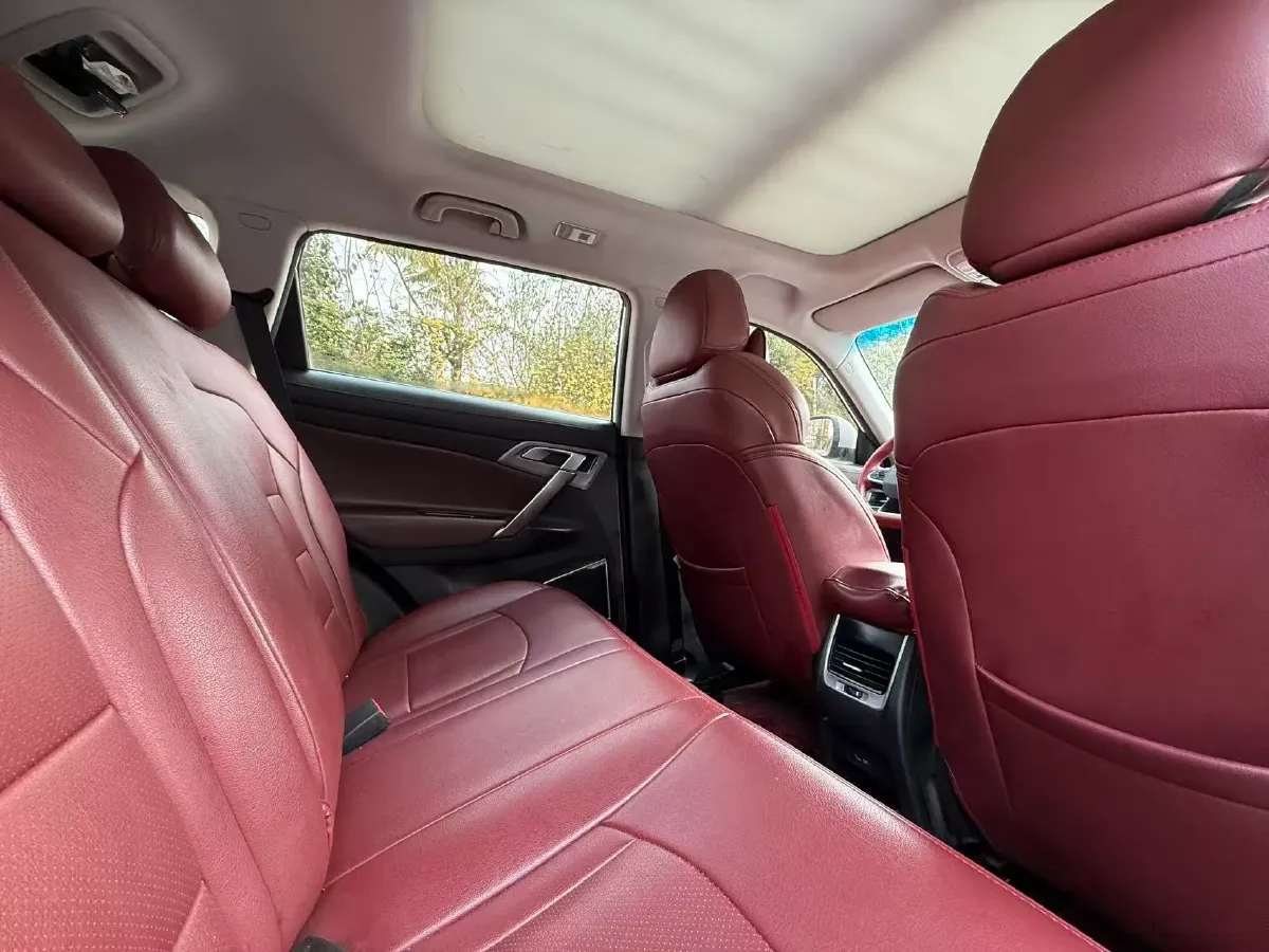 2022 Geely Azkarra 1.8T 184HP L4 7DCT,autocango,china used car exporter,china ev exporter,chinese used car exporter,chinese used ev exporter