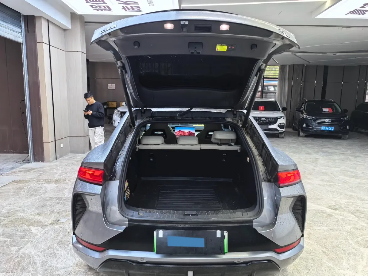 2024 BYD SongL EV BEV 71.8KWH,autocango,china used car exporter,china ev exporter,chinese used car exporter,chinese used ev exporter