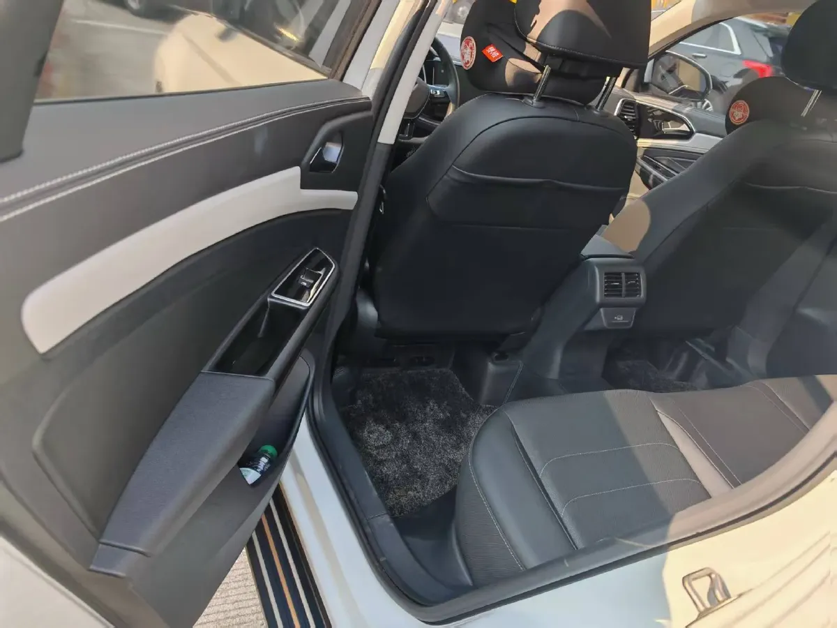 2023 Jetta VS7 1.4T 150HP L4 6AT,autocango,china used car exporter,china ev exporter,chinese used car exporter,chinese used ev exporter