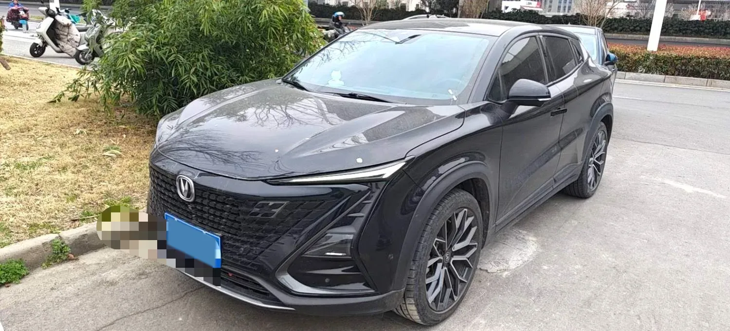 2022 ChangAn UNI-T 1.5T 188HP L4 7DCT,autocango,china used car exporter,china ev exporter,chinese used car exporter,chinese used ev exporter