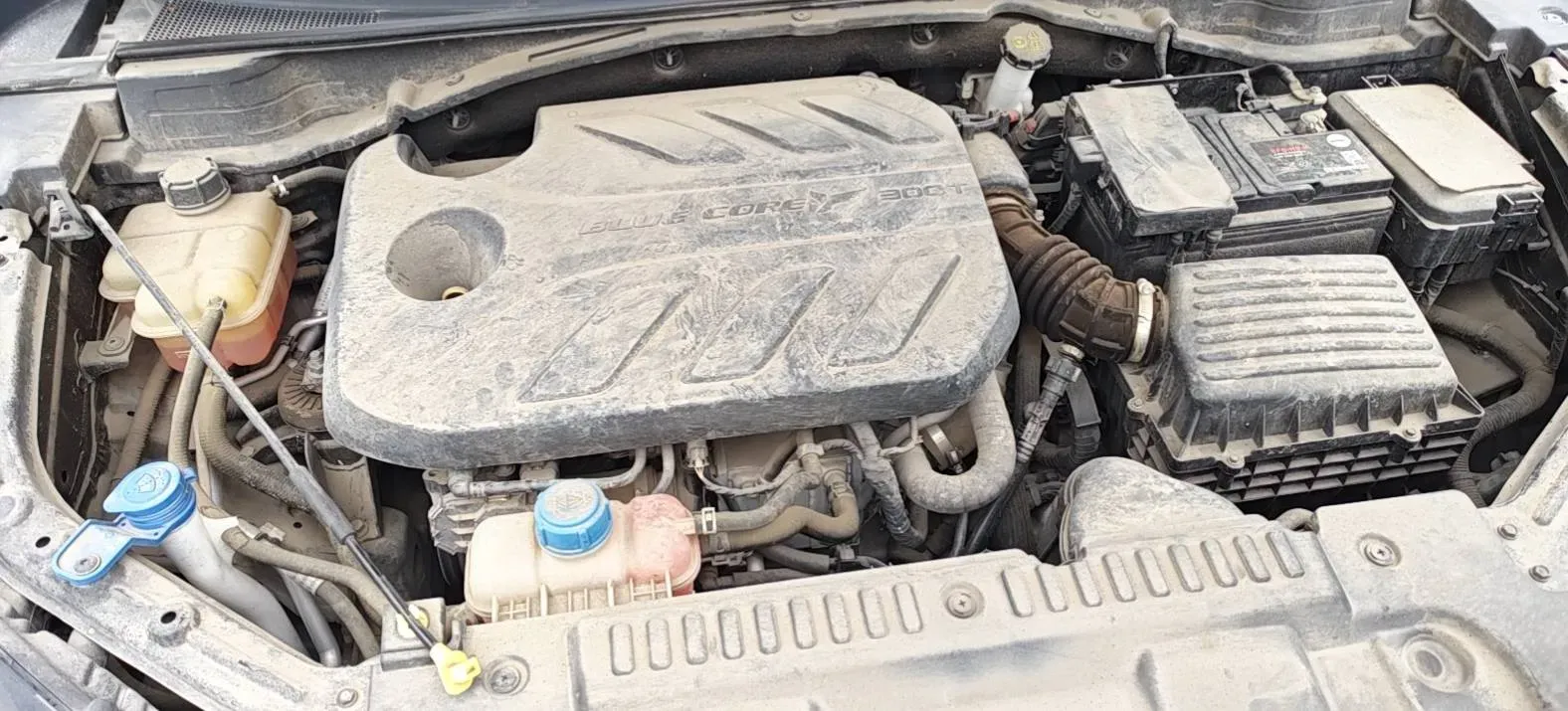 2022 ChangAn UNI-T 1.5T 188HP L4 7DCT,autocango,china used car exporter,china ev exporter,chinese used car exporter,chinese used ev exporter