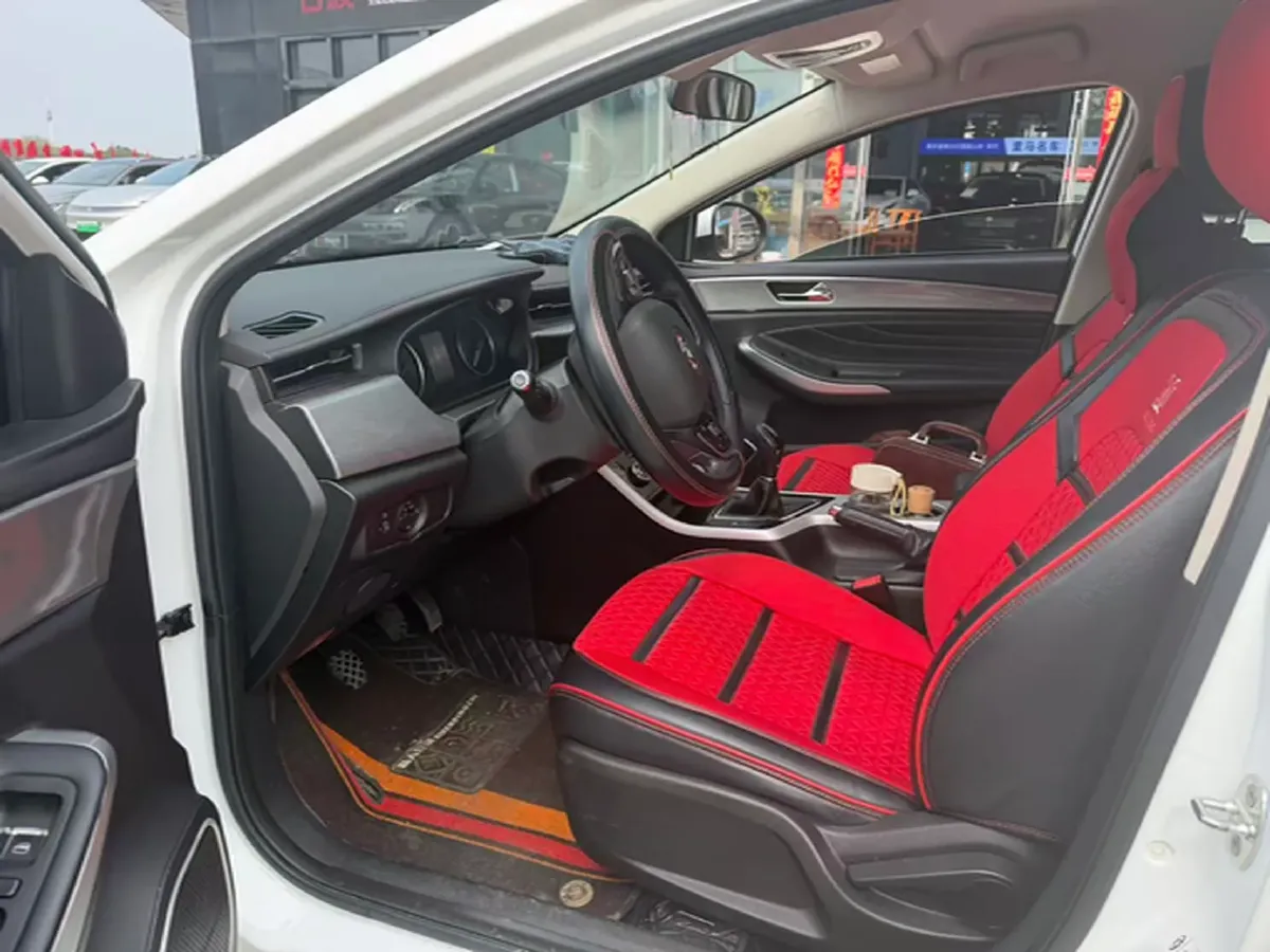 2019 Chery Arrizo 5 1.5L 116HP L4 5MT,autocango,china used car exporter,china ev exporter,chinese used car exporter,chinese used ev exporter