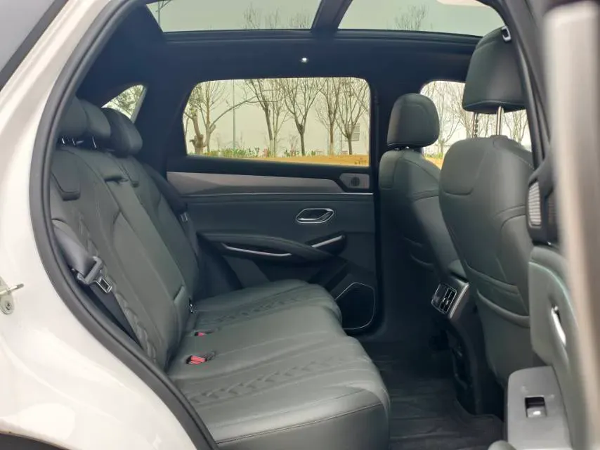 2025 BYD SongL DM-i 1.5L 101HP L4 E-CVT PHEV 26.6KWH,autocango,china used car exporter,china ev exporter,chinese used car exporter,chinese used ev exporter