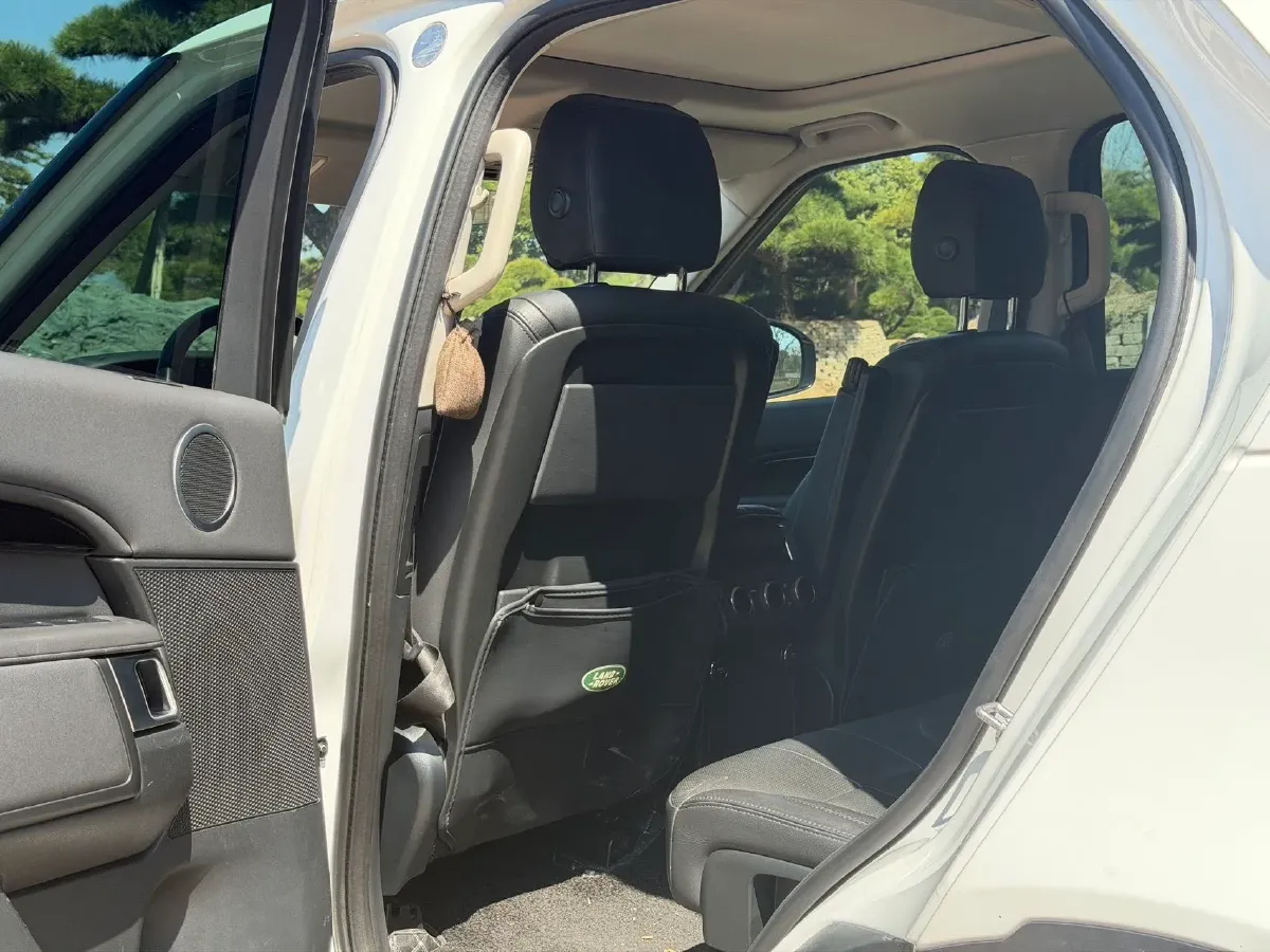 2020 Land Rover Discovery 3.0T 340HP V6 8AT,autocango,china used car exporter,china ev exporter,chinese used car exporter,chinese used ev exporter