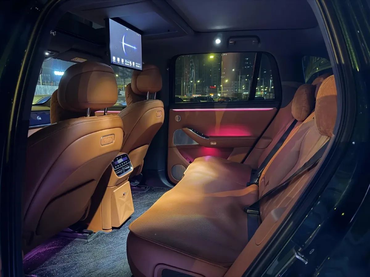 2026 AITO AITO M7 REEV 160HP REEV,autocango,china used car exporter,china ev exporter,chinese used car exporter,chinese used ev exporter