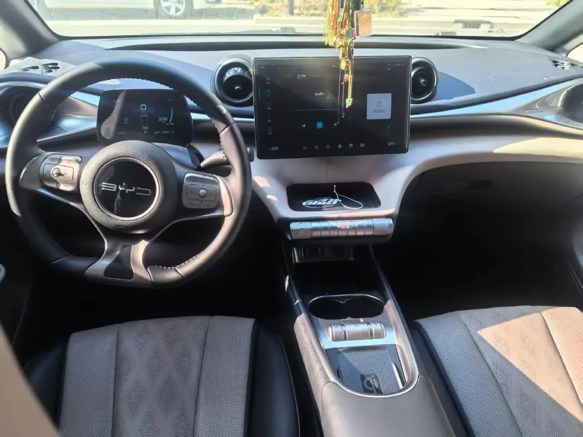 2023 BYD Dolphin BEV 44.928KWH,autocango,china used car exporter,china ev exporter,chinese used car exporter,chinese used ev exporter