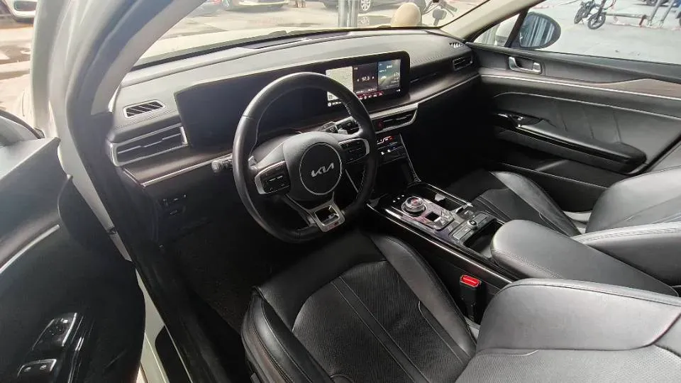 2021 Toyota Camry 2.0L 178HP L4 CVT,autocango,china used car exporter,china ev exporter,chinese used car exporter,chinese used ev exporter