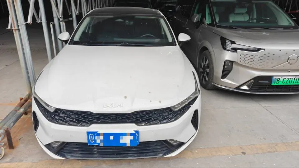 2021 Toyota Camry 2.0L 178HP L4 CVT,autocango,china used car exporter,china ev exporter,chinese used car exporter,chinese used ev exporter