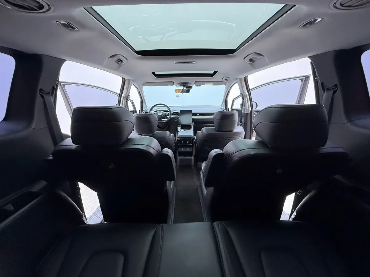 2021 Hyundai Custo 1.5T 170HP L4 8AT,autocango,china used car exporter,china ev exporter,chinese used car exporter,chinese used ev exporter