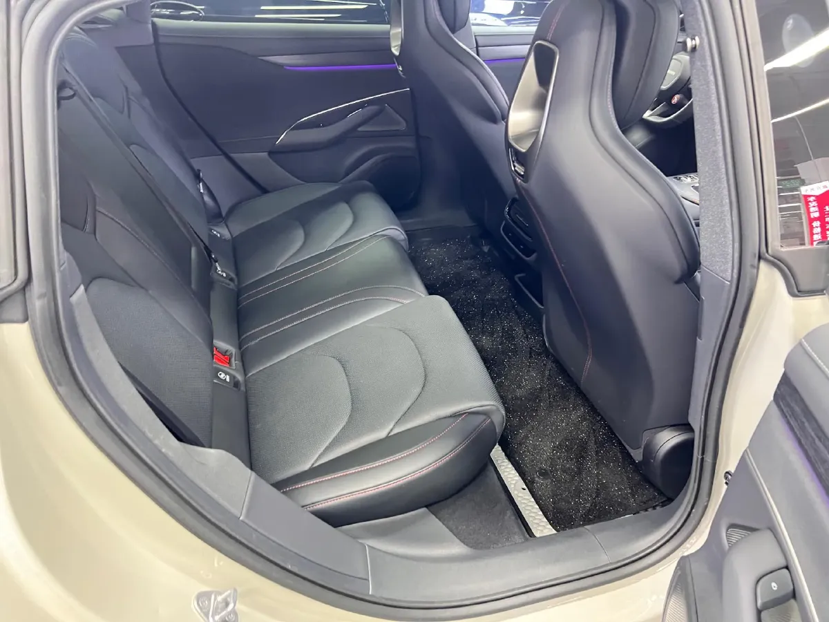 2024 MI SU7 BEV 94.3KWH,autocango,china used car exporter,china ev exporter,chinese used car exporter,chinese used ev exporter