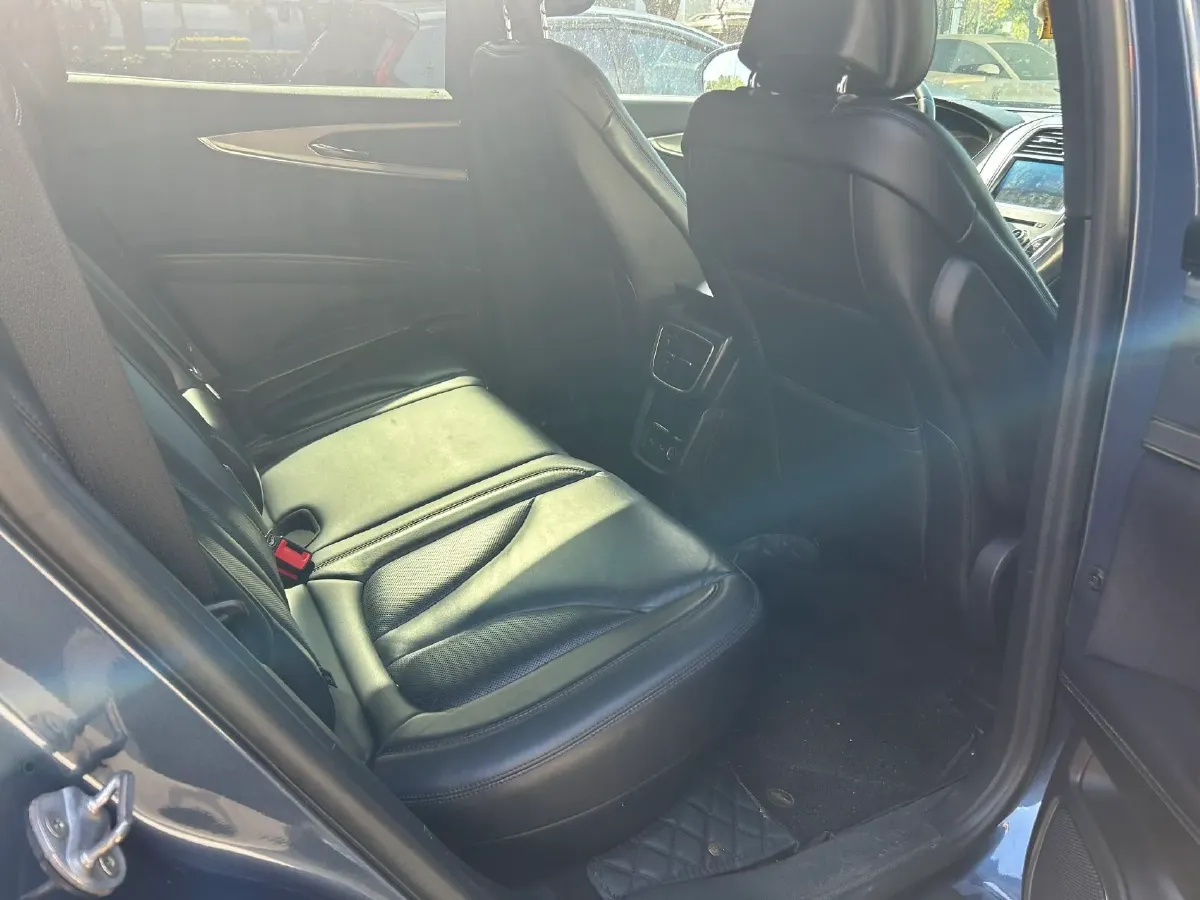 2019 Lincoln Nautilus 2.0T 224HP L4 8AT,autocango,china used car exporter,china ev exporter,chinese used car exporter,chinese used ev exporter