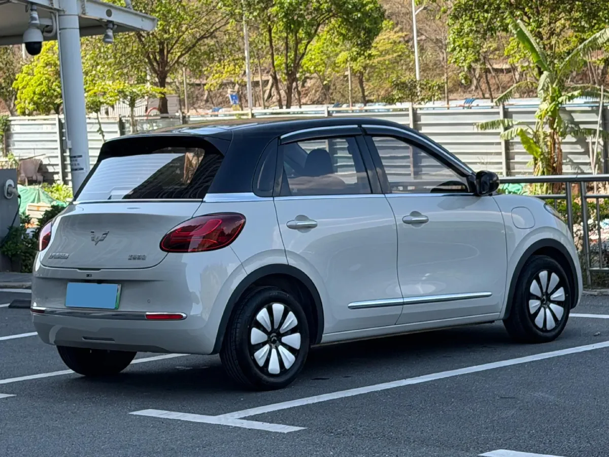 2024 WuLing BinGuo BEV 31.9KWH,autocango,china used car exporter,china ev exporter,chinese used car exporter,chinese used ev exporter