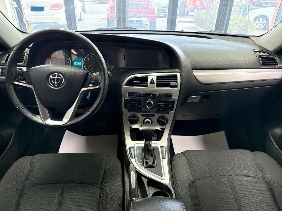 2017 Brilliance Auto H530 1.6L 118HP L4 5AT,autocango,china used car exporter,china ev exporter,chinese used car exporter,chinese used ev exporter