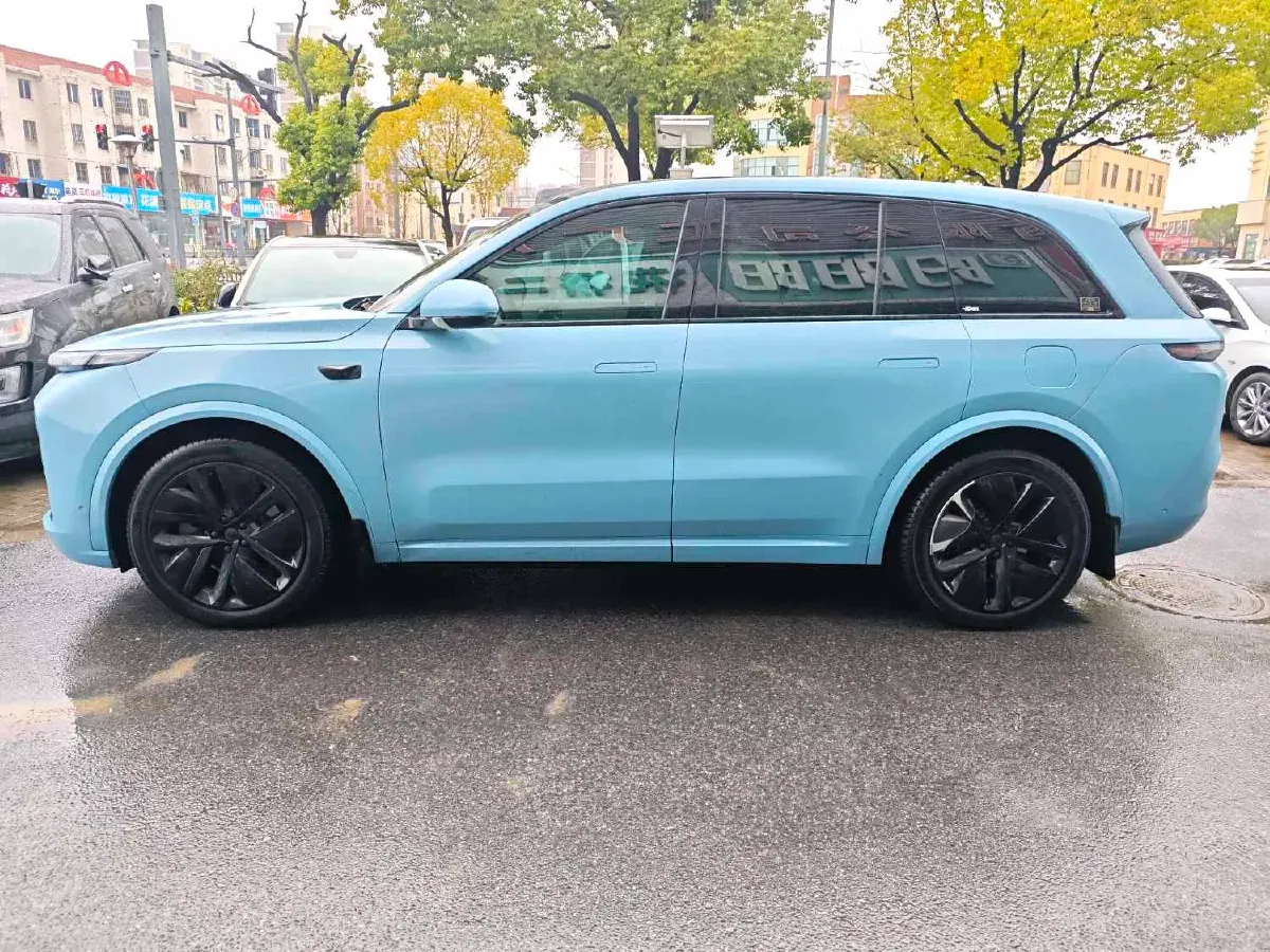 2024 Ford Bronco 2.3T 275HP L4 10AT,autocango,china used car exporter,china ev exporter,chinese used car exporter,chinese used ev exporter