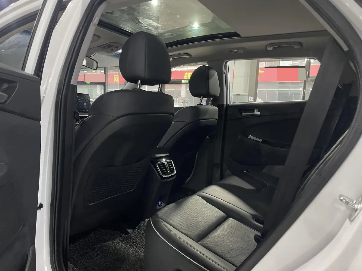 2020 Hyundai Tucson 1.6T 177HP L4 7DCT,autocango,china used car exporter,china ev exporter,chinese used car exporter,chinese used ev exporter