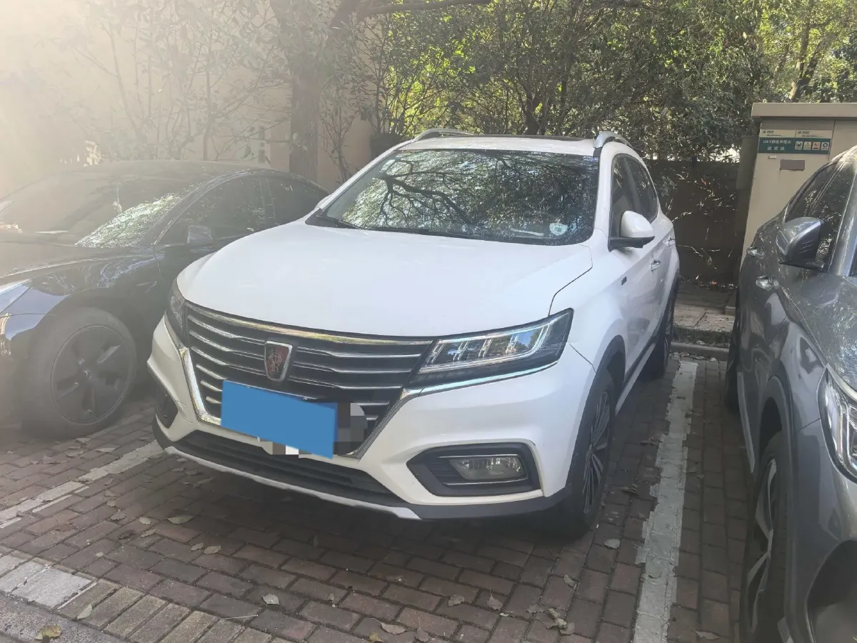 2019 Roewe i6 1.5T 169HP L4 7DCT,autocango,china used car exporter,china ev exporter,chinese used car exporter,chinese used ev exporter