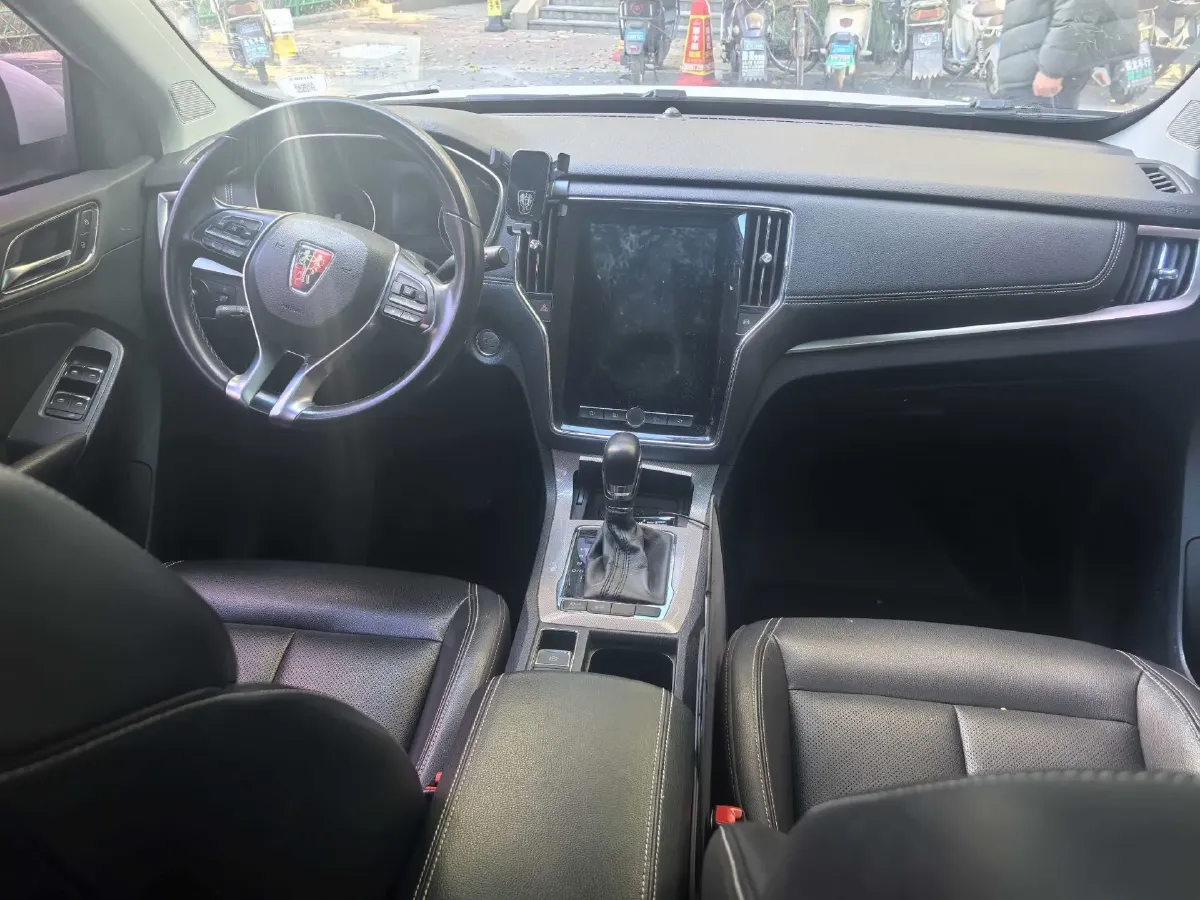 2019 Roewe i6 1.5T 169HP L4 7DCT,autocango,china used car exporter,china ev exporter,chinese used car exporter,chinese used ev exporter