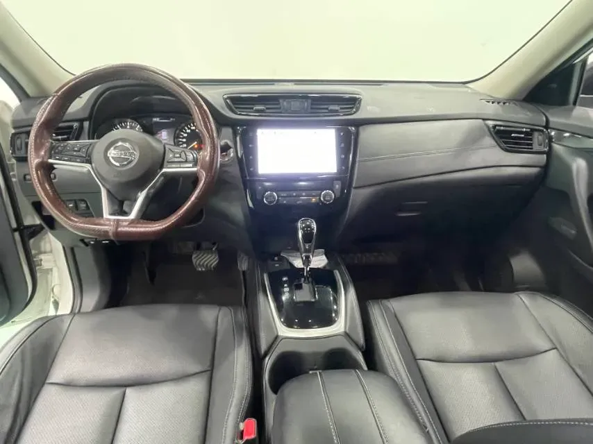 2021 Nissan X-Trail 2.5L 181HP L4 CVT,autocango,china used car exporter,china ev exporter,chinese used car exporter,chinese used ev exporter