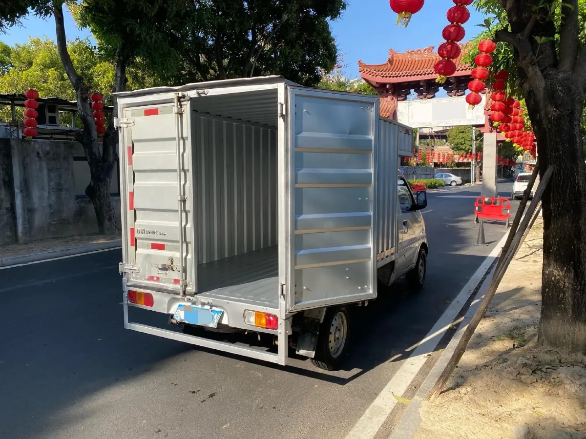 2020 WuLing RongGuang Mini Truck 1.5L 99HP L4 5MT,autocango,china used car exporter,china ev exporter,chinese used car exporter,chinese used ev exporter