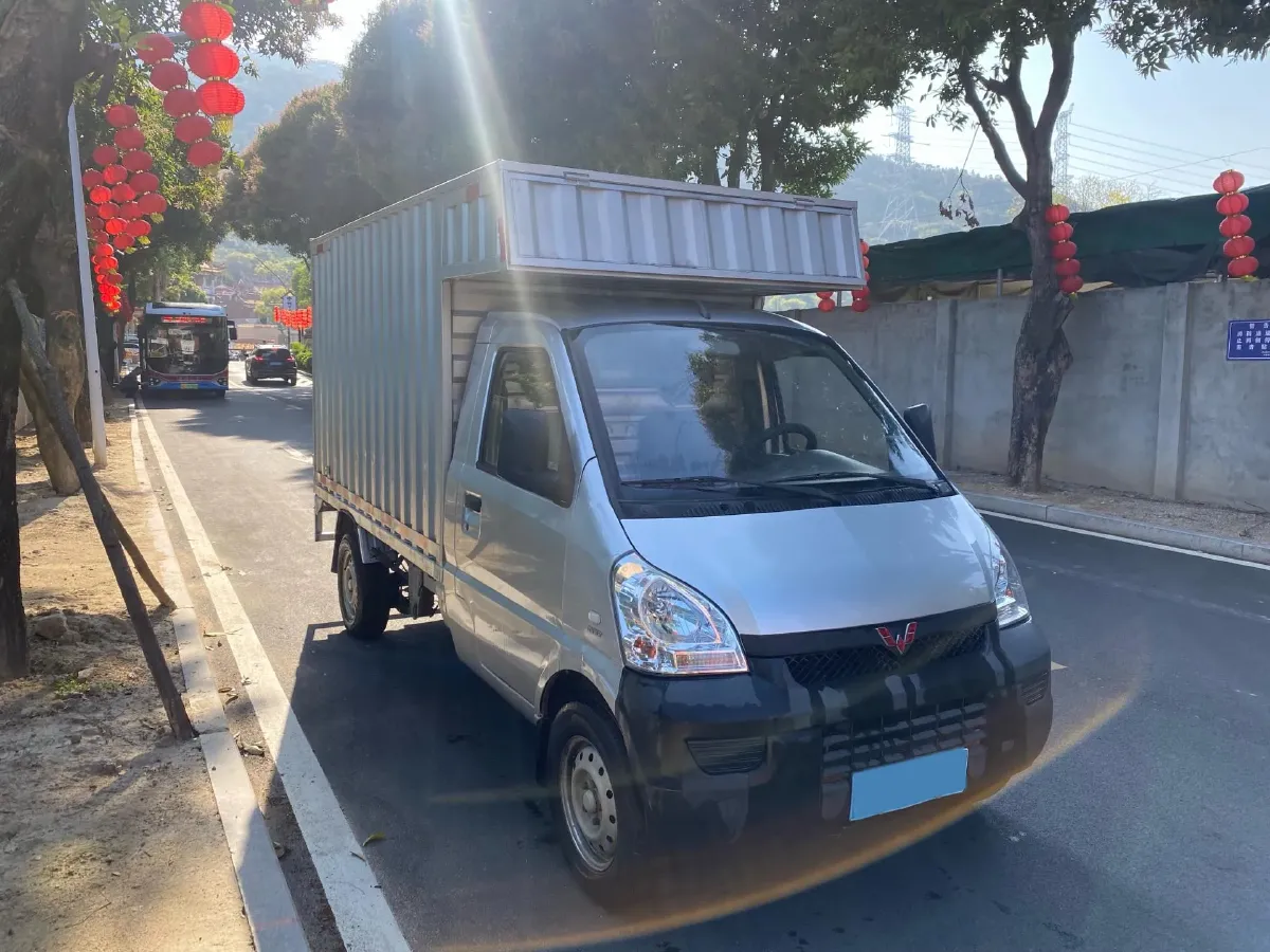 2020 WuLing RongGuang Mini Truck 1.5L 99HP L4 5MT,autocango,china used car exporter,china ev exporter,chinese used car exporter,chinese used ev exporter