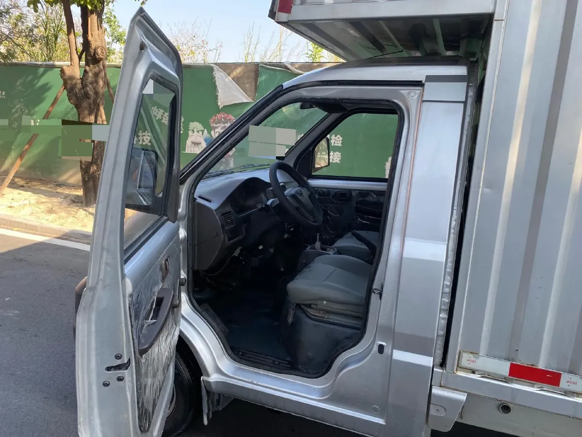 2020 WuLing RongGuang Mini Truck 1.5L 99HP L4 5MT,autocango,china used car exporter,china ev exporter,chinese used car exporter,chinese used ev exporter