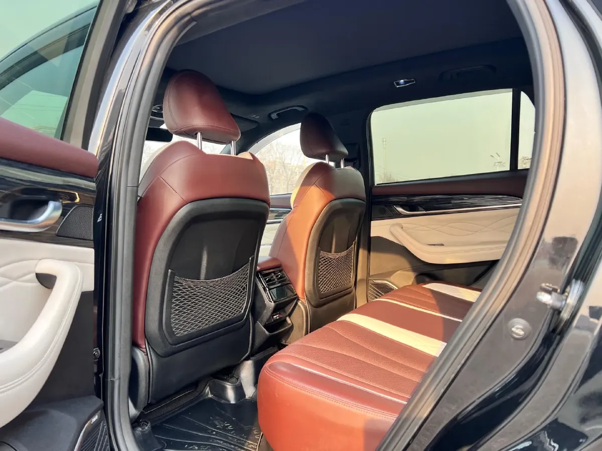 2021 Geely Monjaro 2.0T 218HP L4 7DCT,autocango,china used car exporter,china ev exporter,chinese used car exporter,chinese used ev exporter