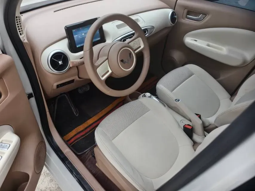 2025 WuLing HongGuang MINI EV BEV 16.2KWH,autocango,china used car exporter,china ev exporter,chinese used car exporter,chinese used ev exporter