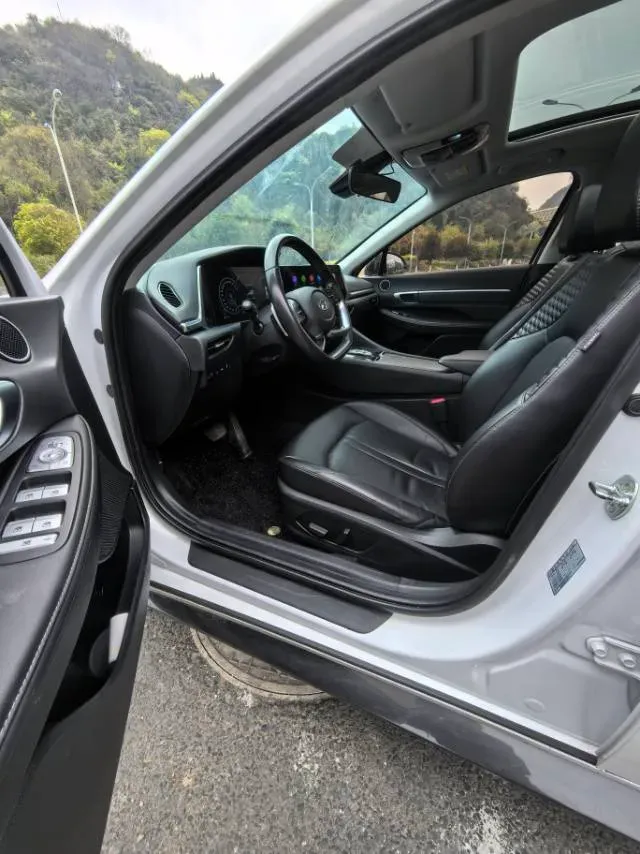 2020 Hyundai Sonata 1.5T 170HP L4 7DCT,autocango,china used car exporter,china ev exporter,chinese used car exporter,chinese used ev exporter