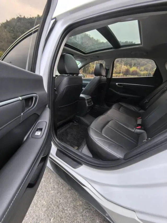 2020 Hyundai Sonata 1.5T 170HP L4 7DCT,autocango,china used car exporter,china ev exporter,chinese used car exporter,chinese used ev exporter