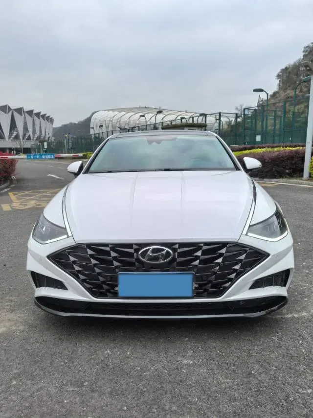 2020 Hyundai Sonata 1.5T 170HP L4 7DCT,autocango,china used car exporter,china ev exporter,chinese used car exporter,chinese used ev exporter