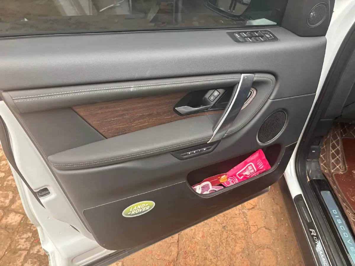 2023 Land Rover Discovery Sport 2.0T 249HP L4 9AT,autocango,china used car exporter,china ev exporter,chinese used car exporter,chinese used ev exporter